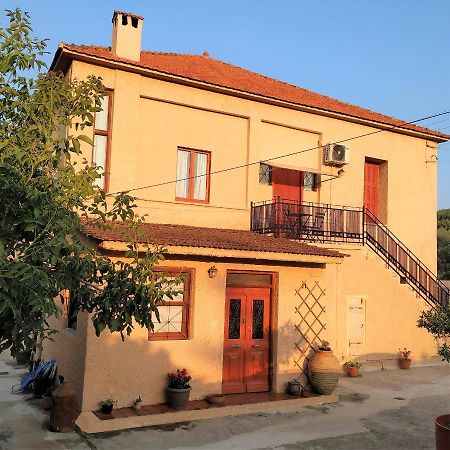 Casa Patriko Bed & Breakfast Perivolia  Exterior photo